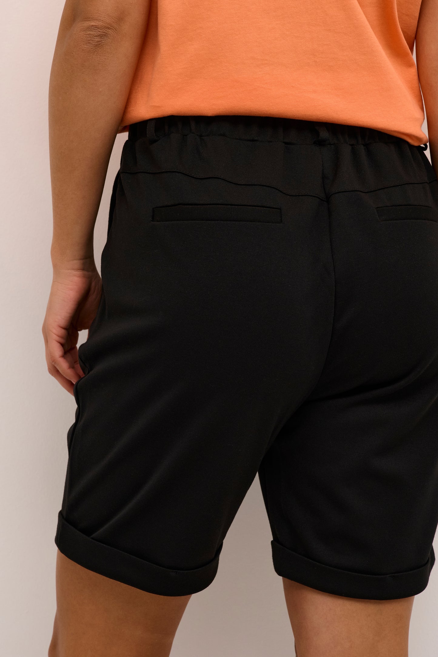 KA Jenny Bermuda Shorts - Black deep