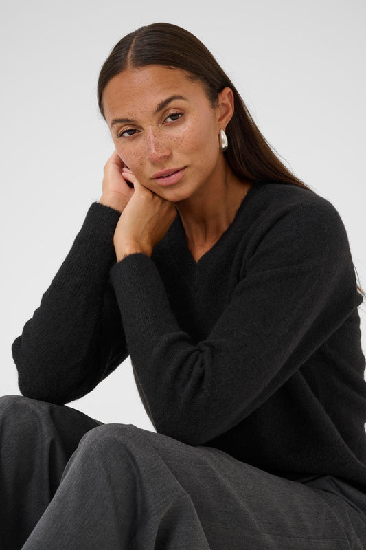KA Niel V-neck Pullover - black