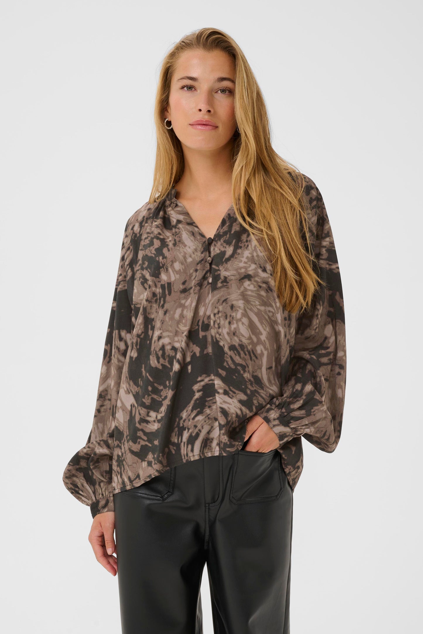 KA Jamie Blouse - brown graphic