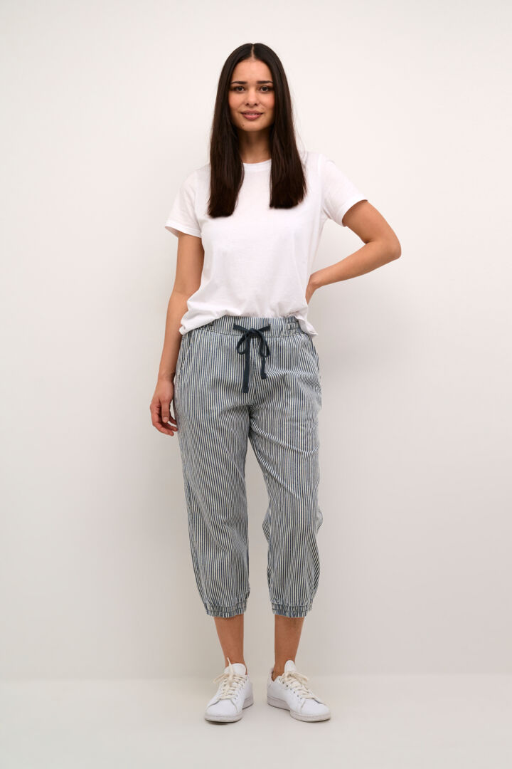 KA Naya striped capri pants - marine/hvid