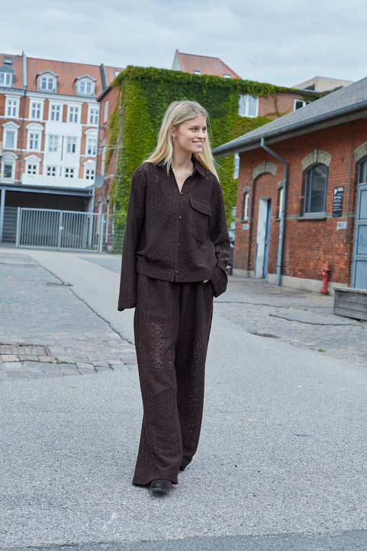 SP ELSIA pants - Chocolate strik