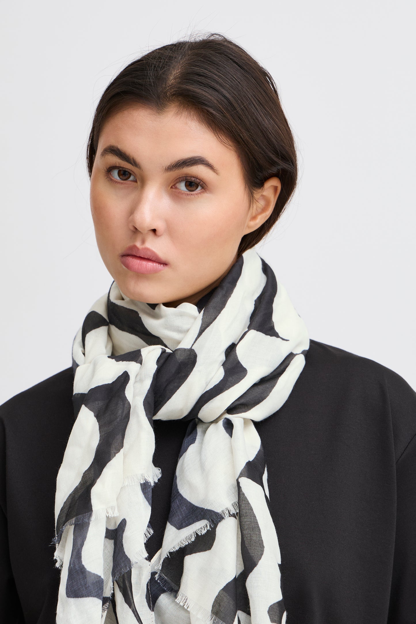 IC Marte Scarf - hvid/sort