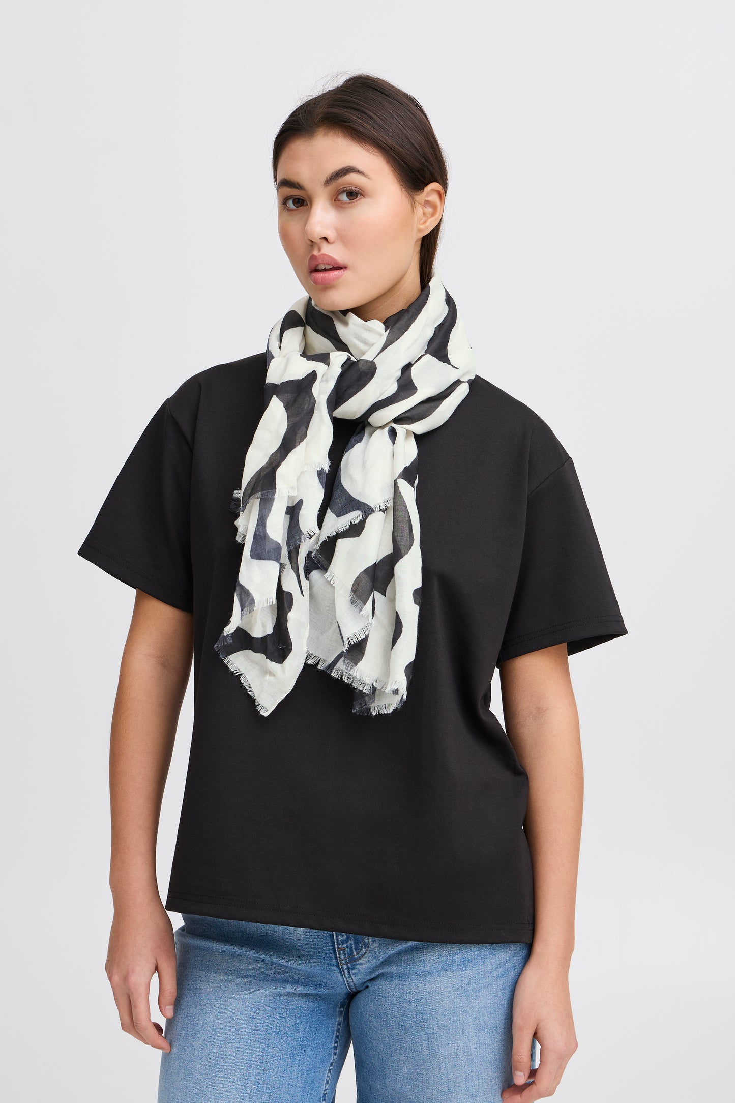 IC Marte Scarf - hvid/sort