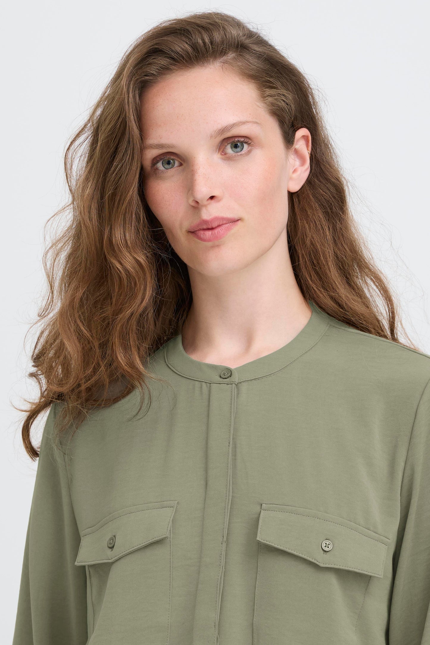 IC Soffie shirt - mulled basil støvet grøn