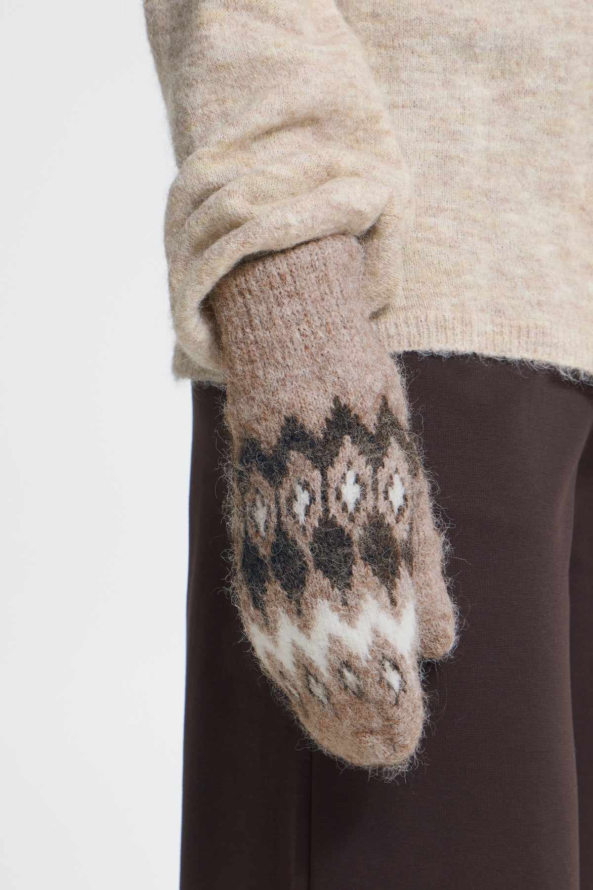 IC LIV MITTENS Luffer - Toasted Coconut