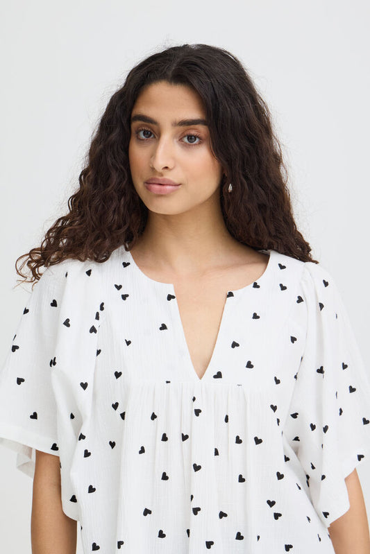 IC LIFANA SS bluse hvid m/sorte hjerter