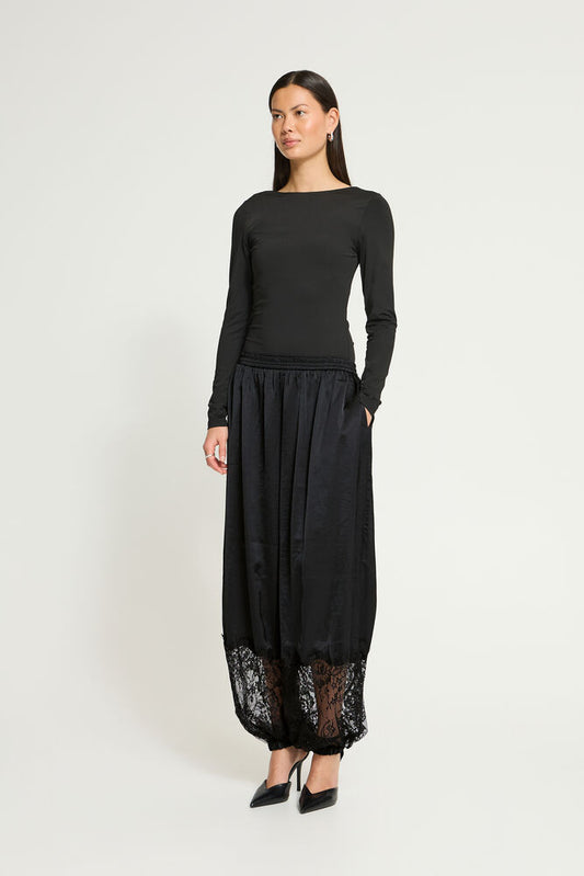 IC VITTA BALLOON LACE PANT - BLACK