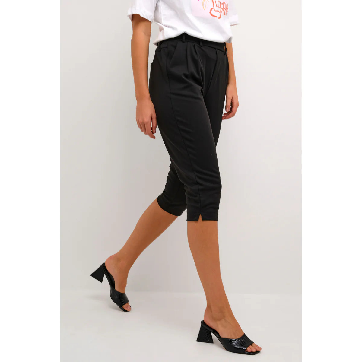 KA Jenny Capri Pants - sorte