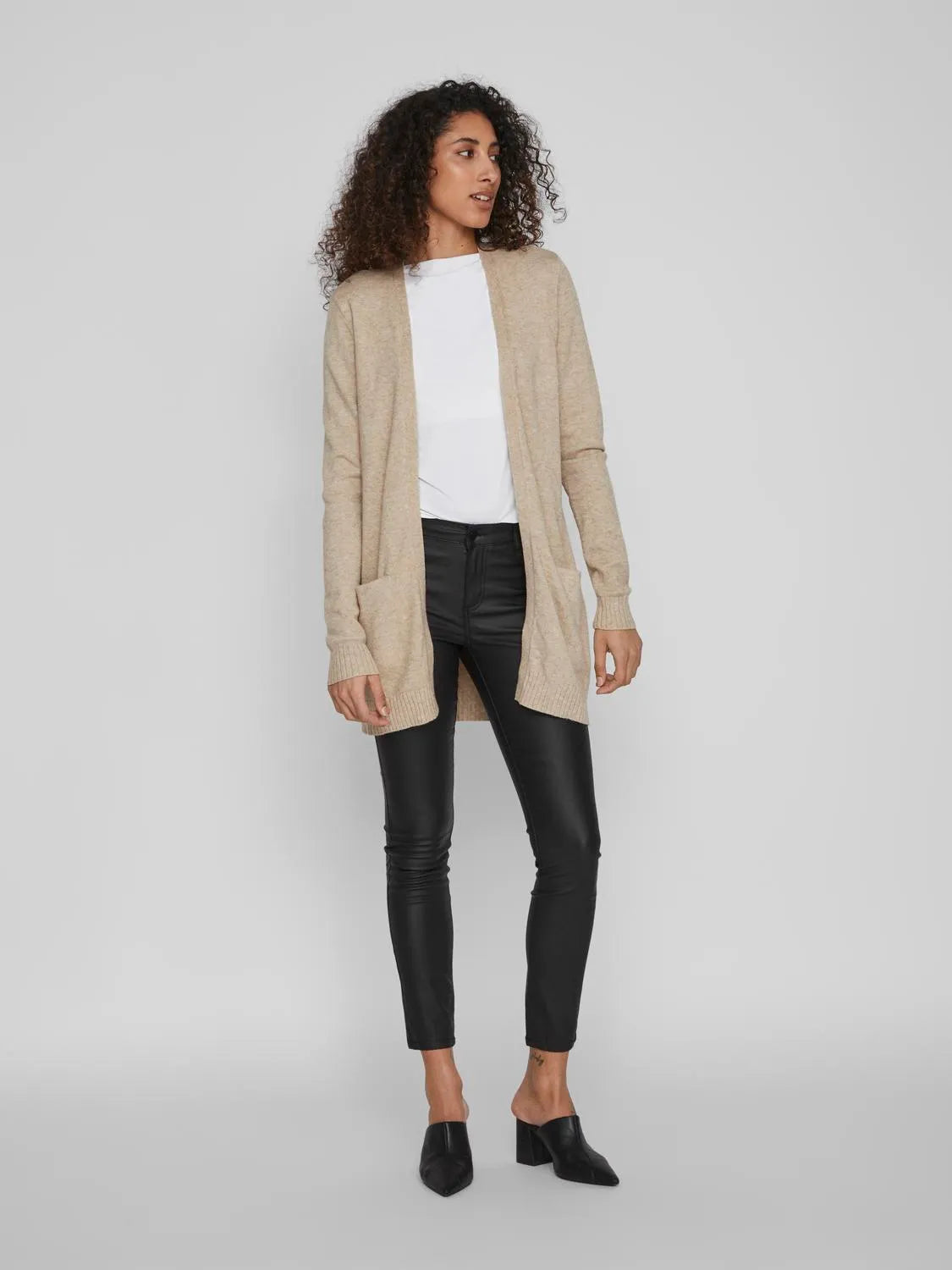 VL Cardigan - strik - halvlang - sand