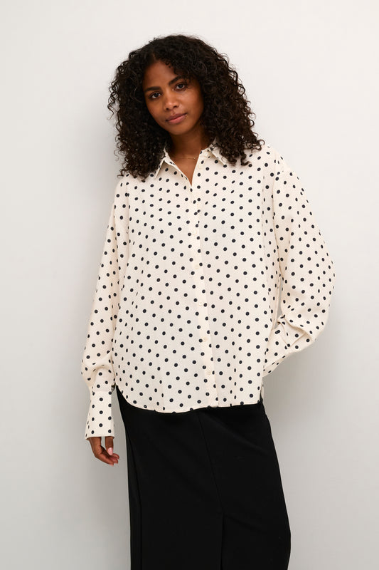 KA Oscarna shirt - creme m/sorte dots