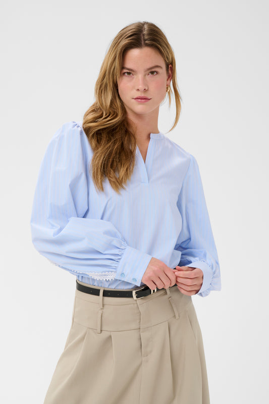 KA Jada Blouse - nantucket breeze blue