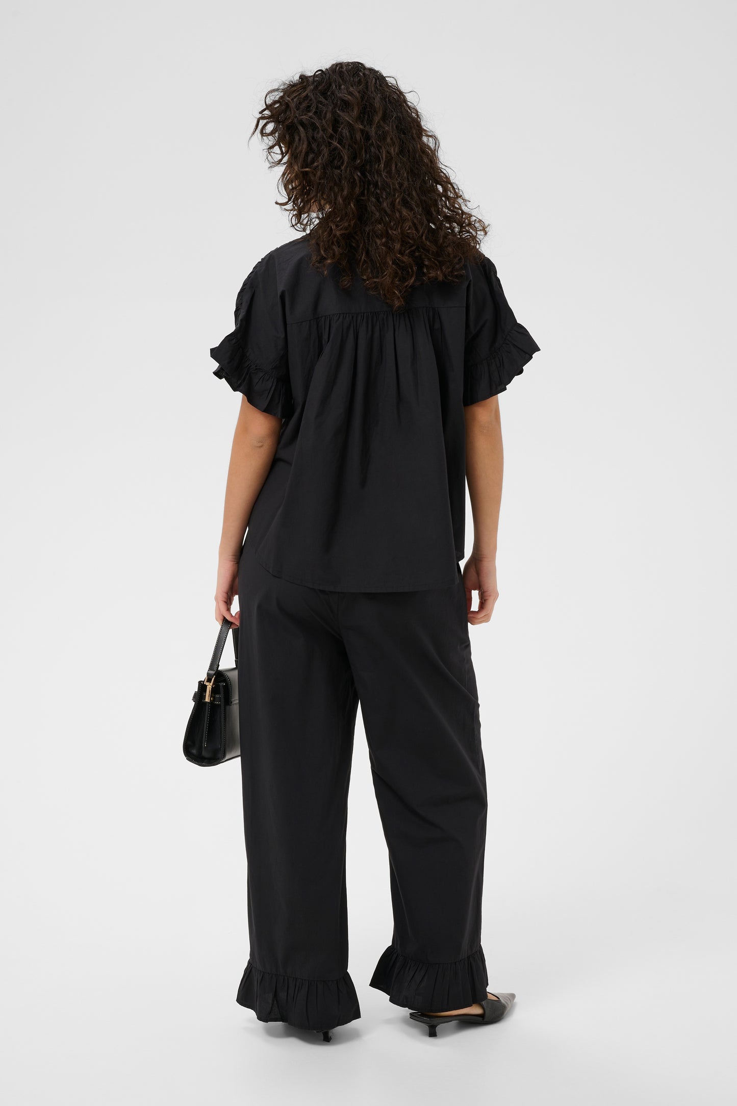 KA Verdina Flouncce Shirt - black