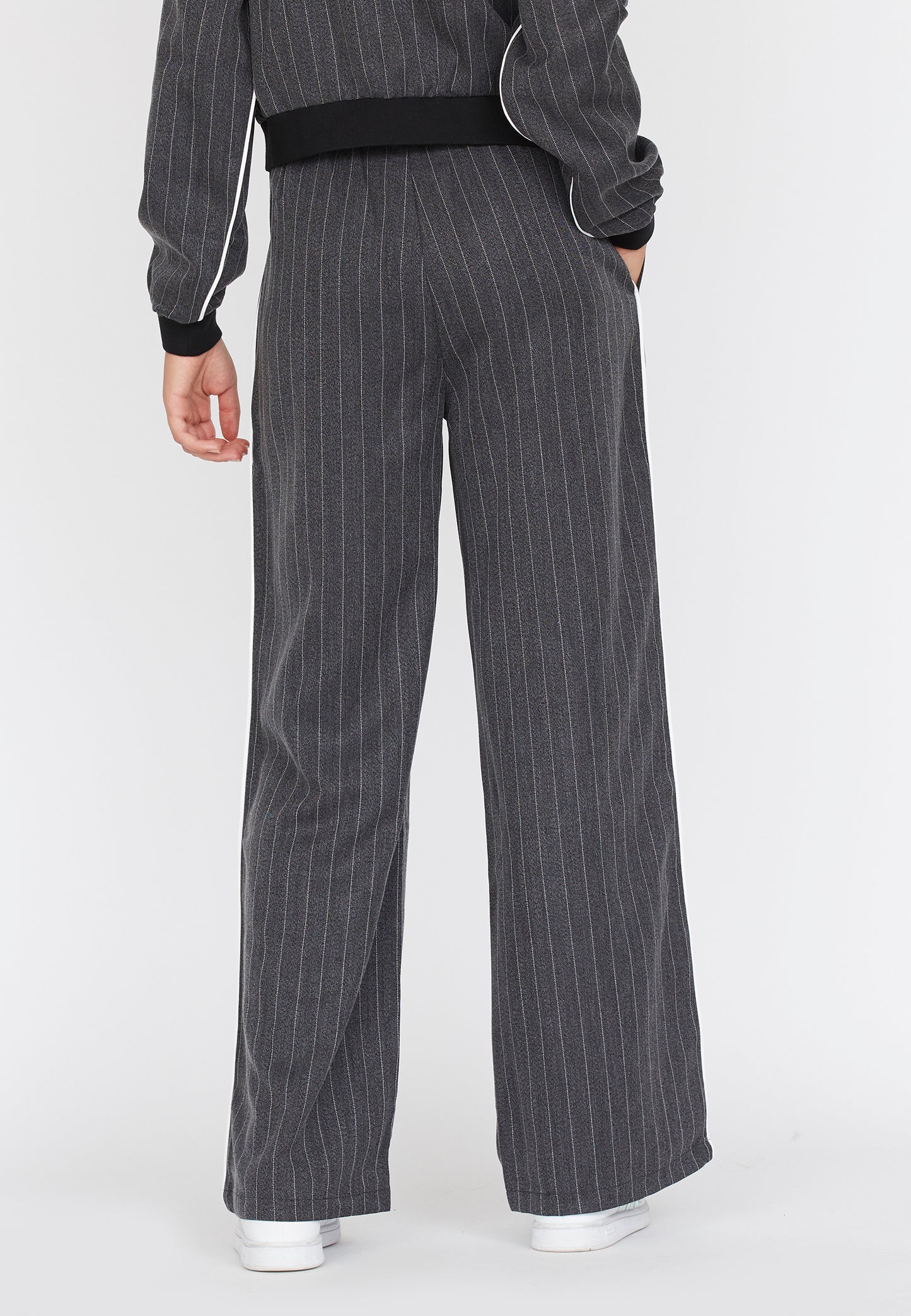 SP GIRA-PA1 pants - grå pinstripe m/hvid piping