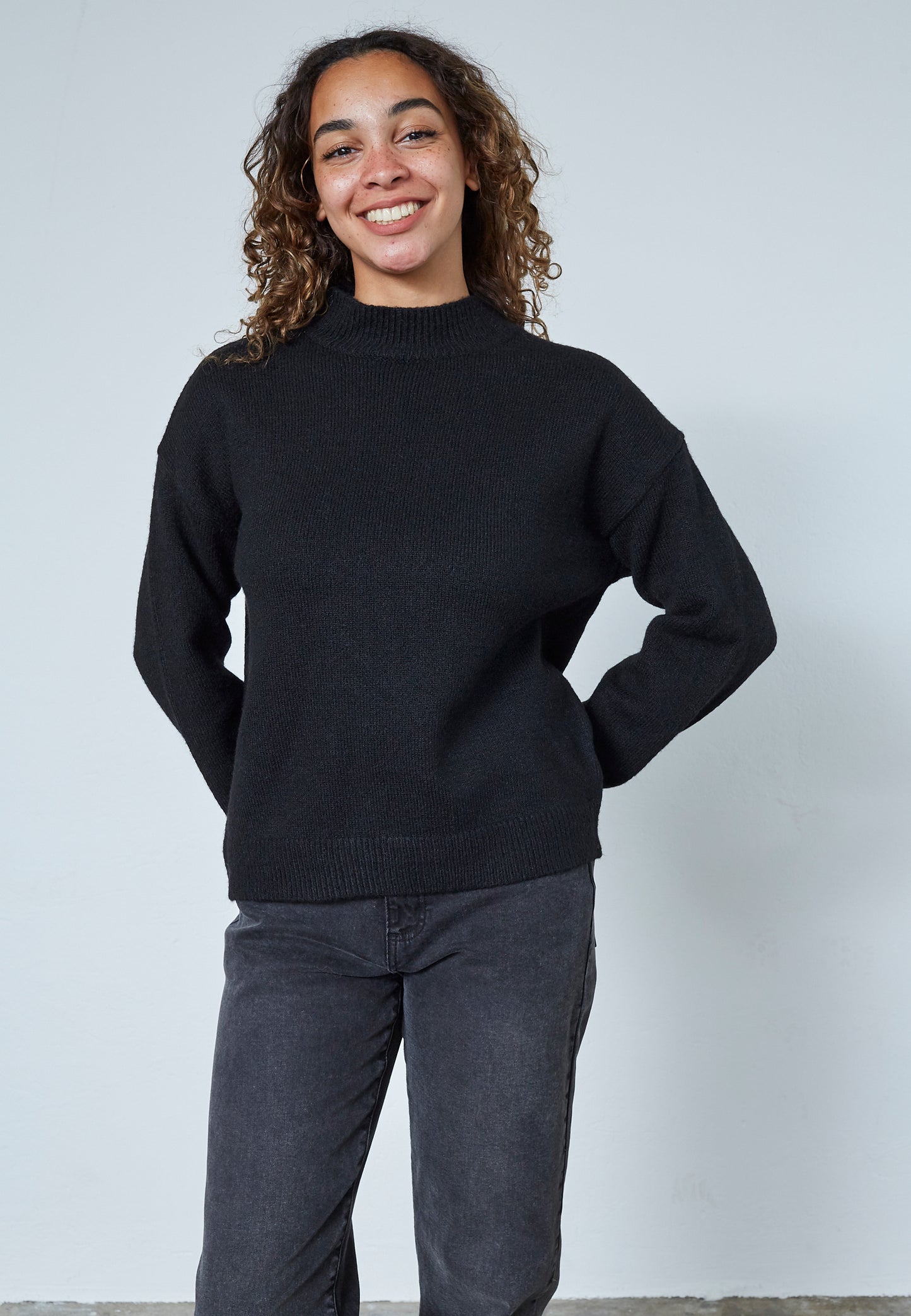 SP LUCA-PU - sort strik