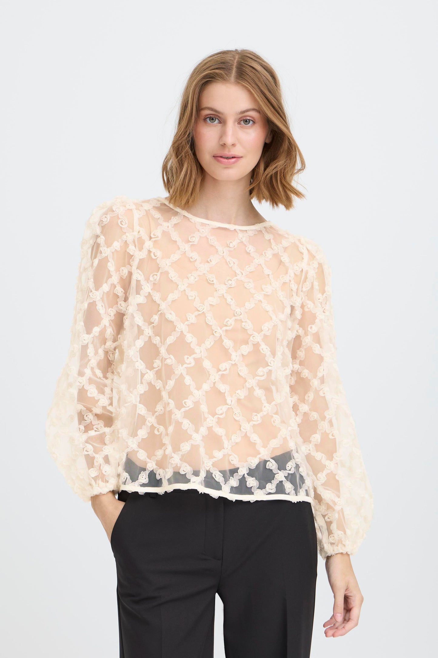 IC ELKI Shirt m/fine detaljer - beige