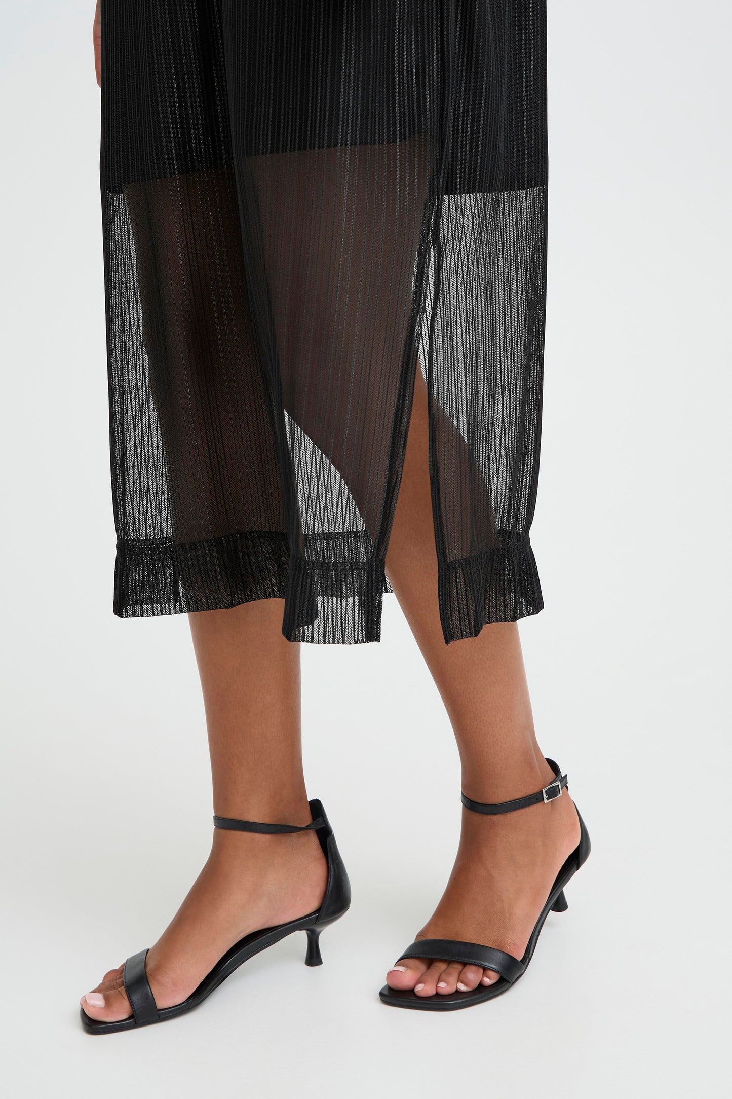 IC Laccy dress - sort shine m/mesh