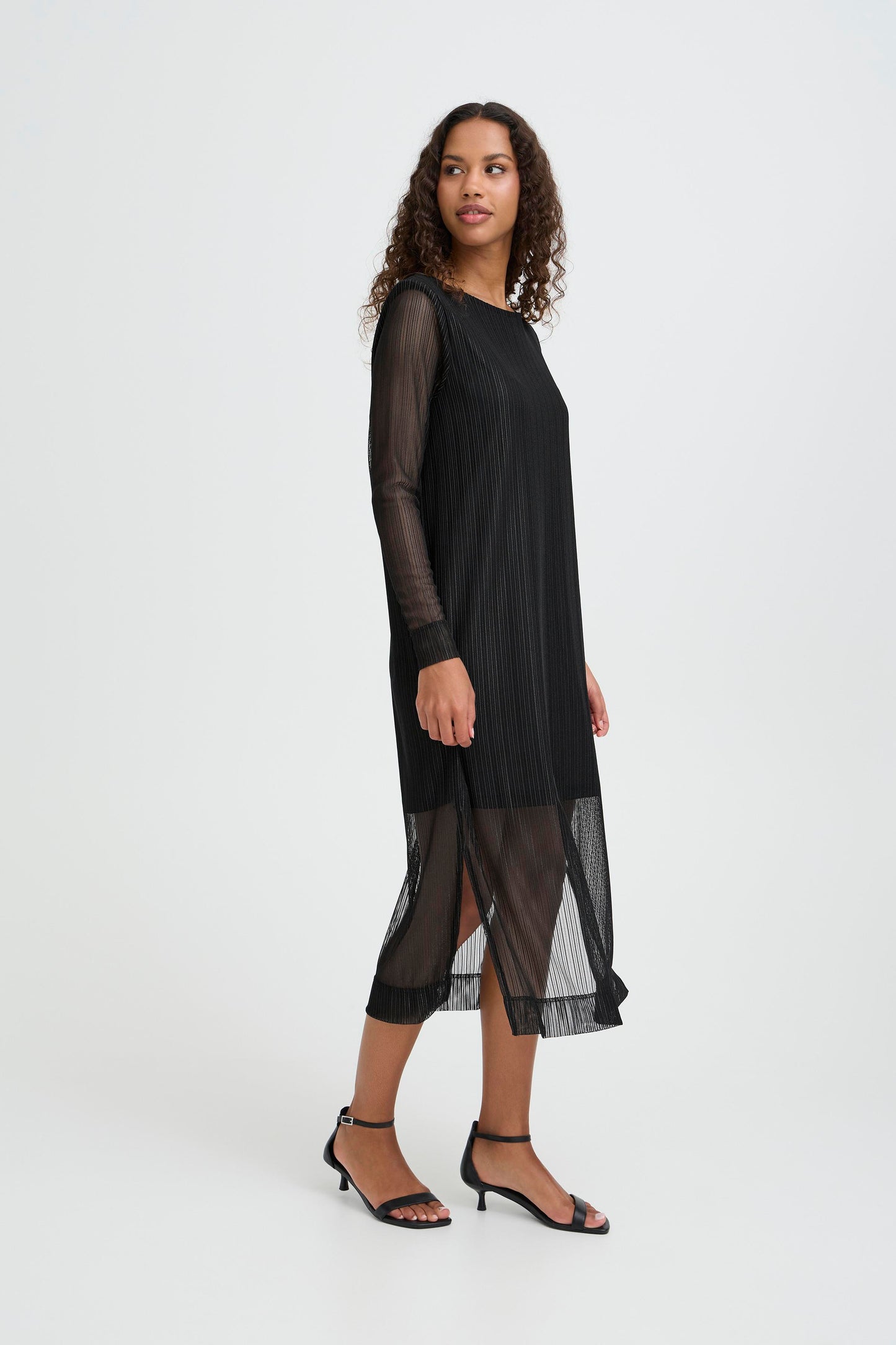 IC Laccy dress - sort shine m/mesh
