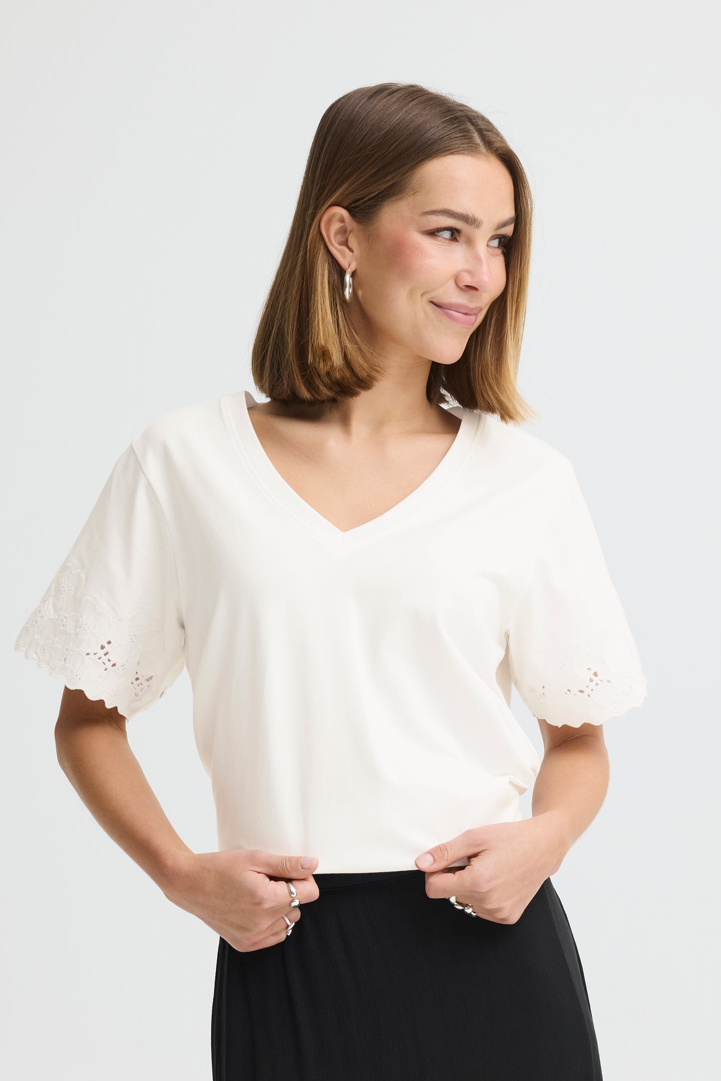 IC HIMMIE bluse m/smuk mønster på ærmer - hvid