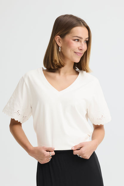 IC HIMMIE bluse m/smuk mønster på ærmer - hvid