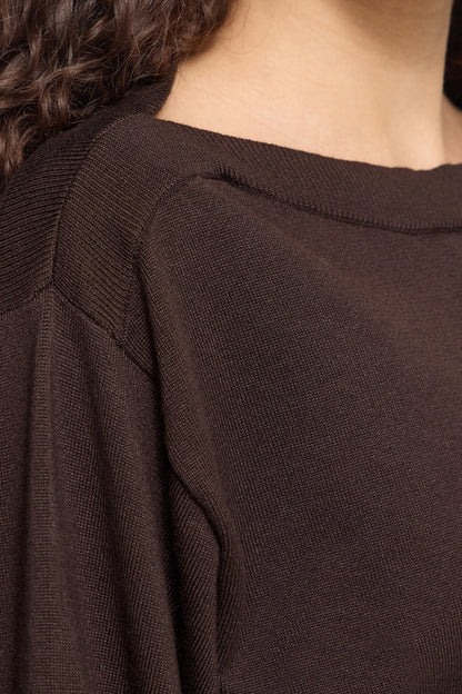IC LULS BOAT NECK STRIK BLUSE - Chocolate
