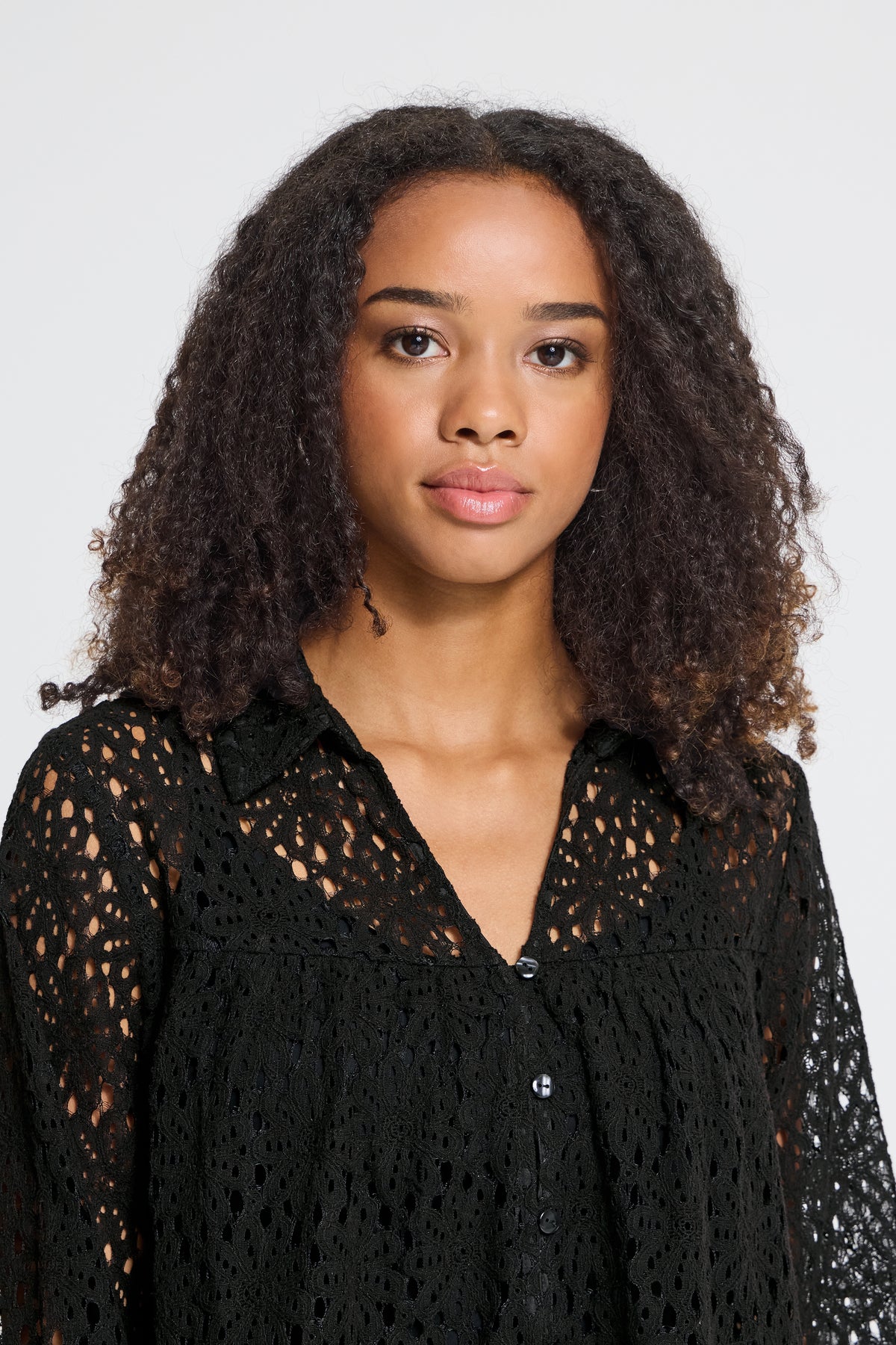 IC JOSETTA SHIRT - BLACK