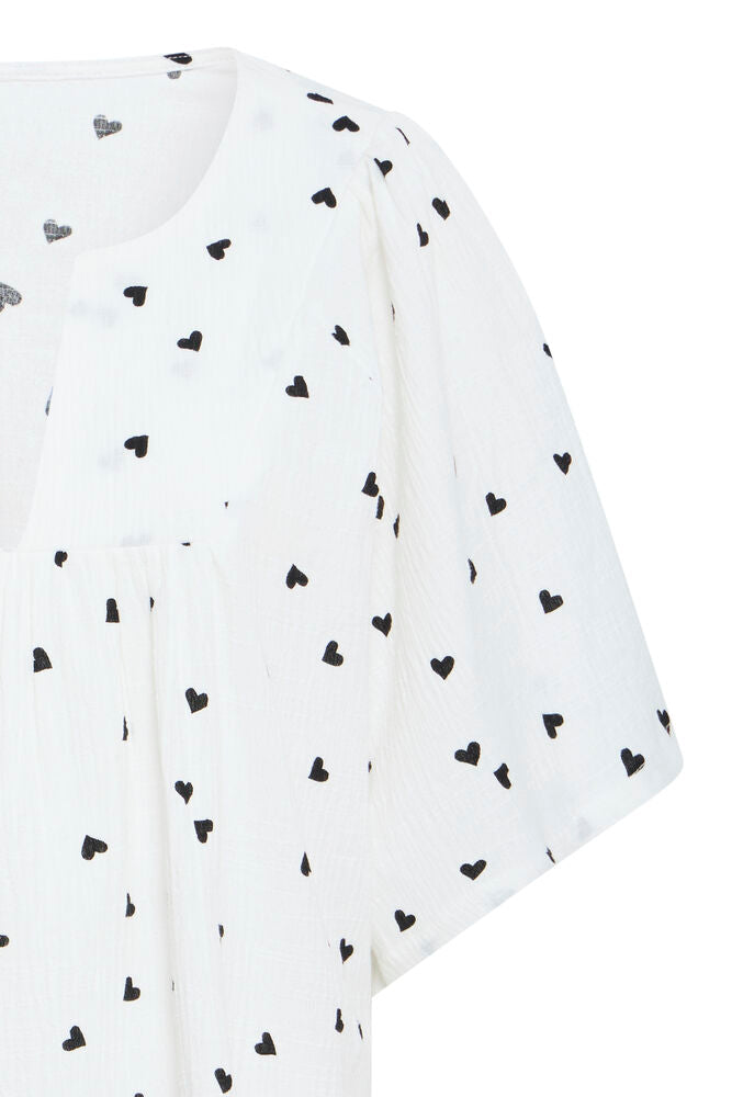 IC LIFANA SS bluse hvid m/sorte hjerter