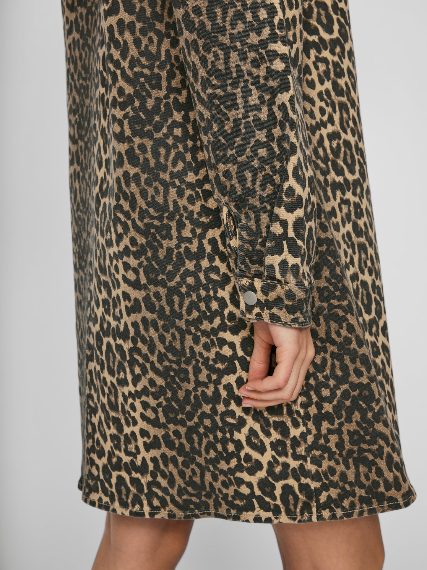 VL Vichia L/S Leopard Shirt Dress