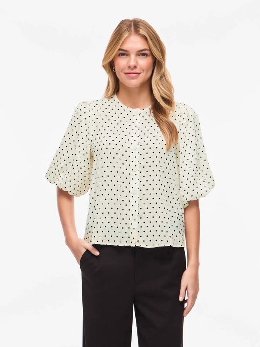 VL VIEA 2/4 BUTTON TOP - hvid m/sorte dots