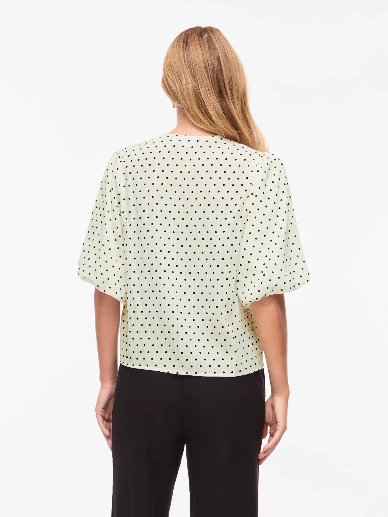 VL VIEA 2/4 BUTTON TOP - hvid m/sorte dots